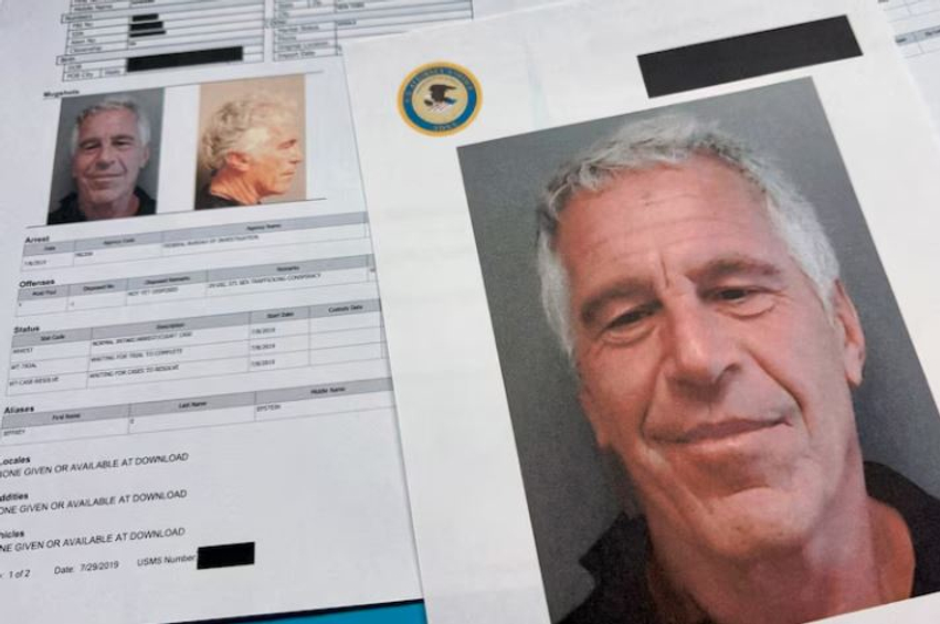 Skandali Epstein ‘mbërrin’ në Itali, Prokuroria e Romës nis hetime për italianë të përfshirë 3 skandali epstein mberrin ne itali prokuroria e romes nis hetime per italiane te perfshire 6a9c56f501dfb