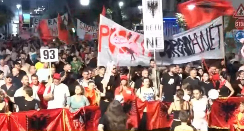 sot protesta e 94 te kunder qeverise qytetaret nuk largohemi pa doreheqjen e edi rames 6a9667d339f4c
