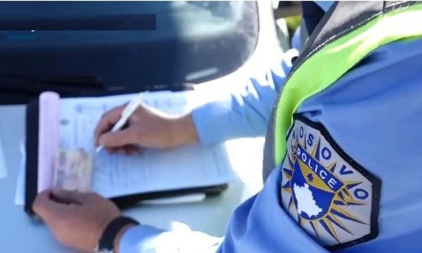 Statistikat e Policisë për 24 orët e fundit/ 19 të arrestuar, mbi 2 mijë e 400 tiketa trafiku 2 statistikat e policise per 24 oret e fundit 19 te arrestuar mbi 2 mije e 400 tiketa trafiku 6ab6279496080