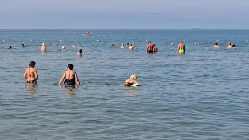 te huajt preferojne durresin shtatori i mbushur me turiste operatoret ulen cmimet dhe ka me shume privatesi 6aafe4d1f3338