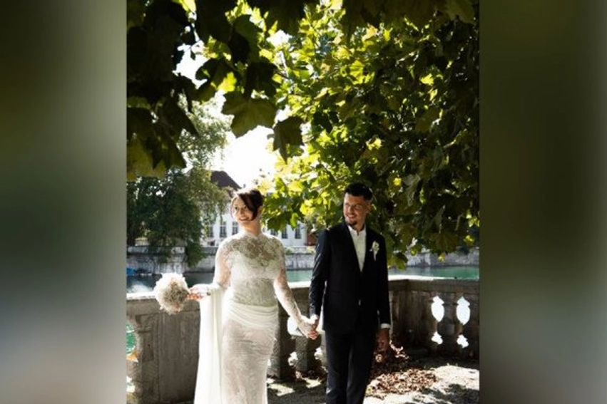vesa vllasaliu publikon per here te pare fotot e kurorezimit me mirlind dakun 6ab5481cdb149