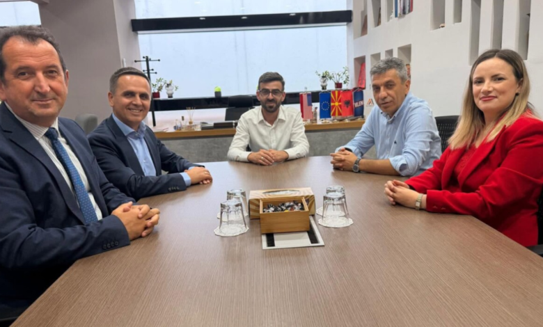 Zgjedhjet e 18 tetorit, VLEN zyrtarizon Jakup Huseinin si kandidat për kryetar të Bërvenicës 3 zgjedhjet e 18 tetorit vlen zyrtarizon jakup huseinin si kandidat per kryetar te bervenices 6aa4436aeacb6