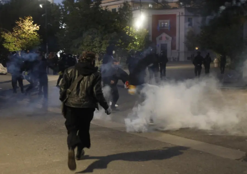 310 te lenduar ne nje jave protesta ne shqiperi 6ad6955ca92b5