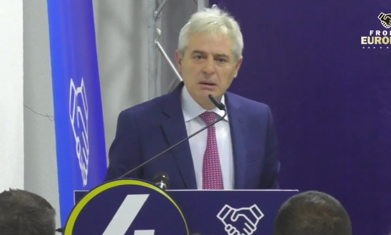 ahmeti kritikon protestat ne tirane kane rene ne gracken e armiqve te kombit 6ad49a6276bf7