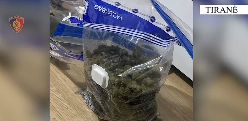Aksioni “Shkolla të pastra”/ Arrestohet 35-vjeçari, sekuestrohet mbi 1 kg kanabis dhe kokainë 1 aksioni shkolla te pastra arrestohet 35 vjecari sekuestrohet mbi 1 kg kanabis dhe kokaine 6ac38f3485b8f