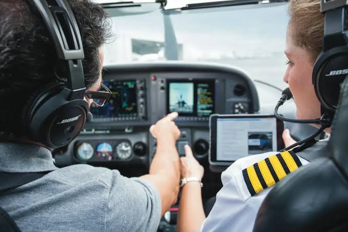 alarm ne aviacionin evropian 3 ne 4 pilote i ze gjumi gjate fluturimit 6ae094c0cc558