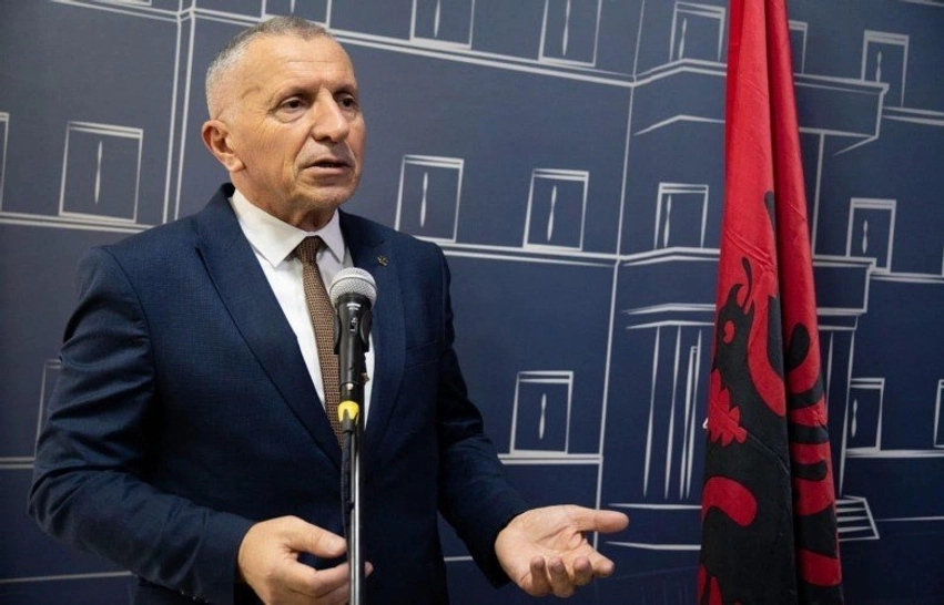 “Arritje historike!” – Shaip Kamberi paralajmëron: Shqiptarët në garë për mandatin e tretë në Serbi 1 arritje historike shaip kamberi paralajmeron shqiptaret ne gare per mandatin e trete ne serbi 6ade7e00aaabd