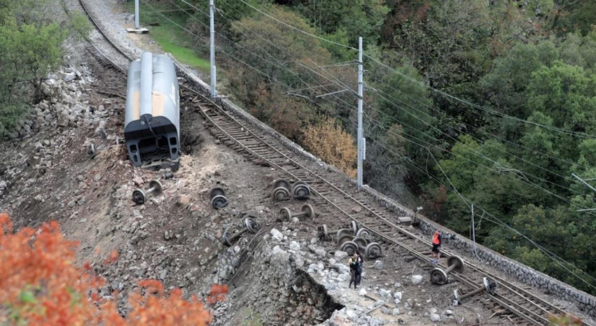 Del nga shinat treni me mallra në Kroaci