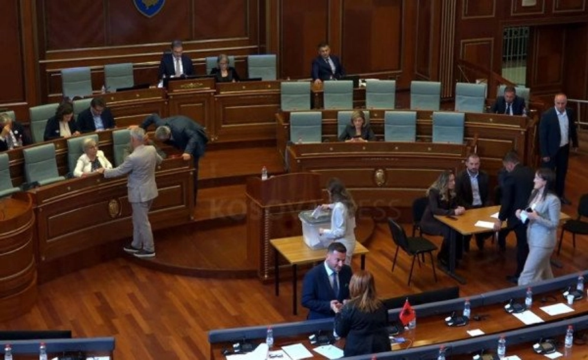 Driton Gojani zgjidhet kryesues i Bordit të ZRRE-së 2 driton gojani zgjidhet kryesues i bordit te zrre se 6ac38eb2cfaf0