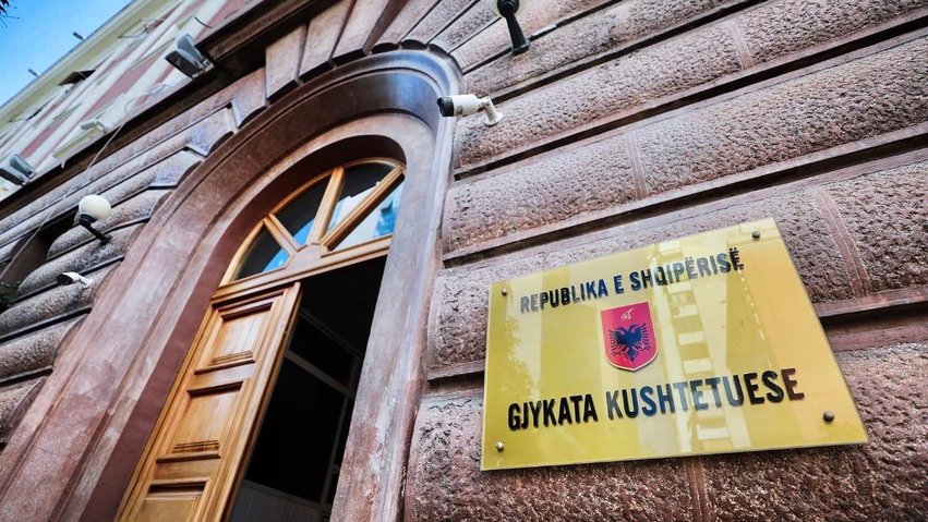 “Duan të më mbajë larg zgjedhjeve lokale”/ Ankimoi dënimin me 1 vit burg, Kushtetuesja rrëzon kërkesën e Salianjit 2 duan te me mbaje larg zgjedhjeve lokale ankimoi denimin me 1 vit burg kushtetuesja rrezon kerkesen e salianjit 6ac9298fb120f