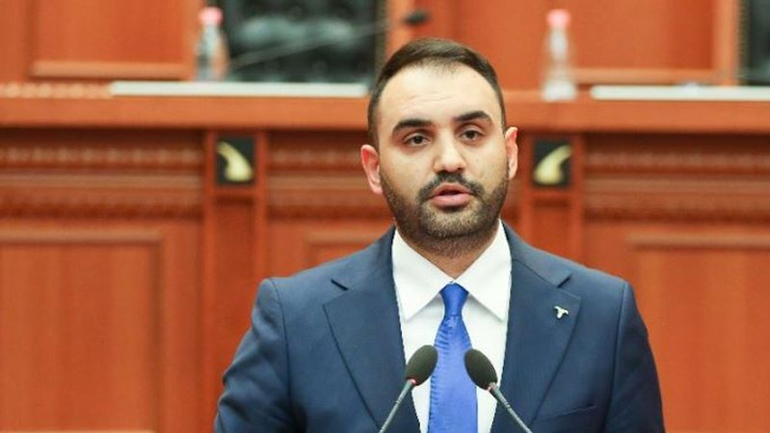 Dy muaj jashtë Kuvendit, Këlliçi: ANTIFA s’ka lidhje me protestat, Rama kërkon dhunë 1 dy muaj jashte kuvendit kellici antifa ska lidhje me protestat rama kerkon dhune 6adb6adcc1dab