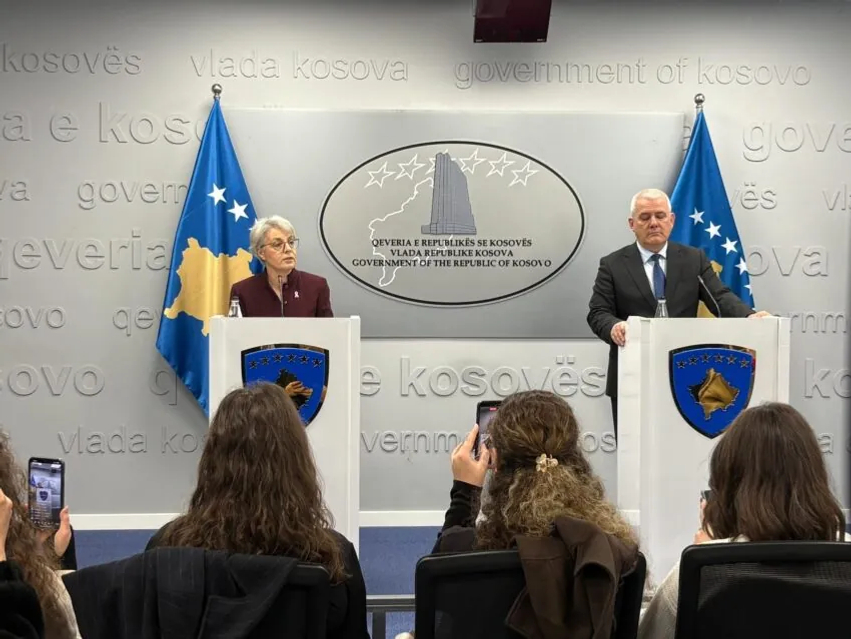 geci zbulon prapaskenat politike pse po kerkohet largimi i dy ministrave 6ae5f680e7d12