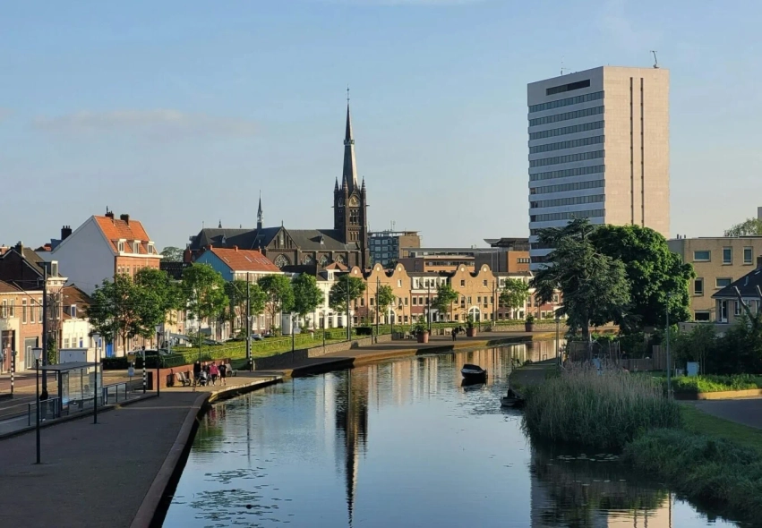 holanda planifikon te shkurtoje 25 mije vende pune ne sektorin publik synon te kurseje 3 5 miliarde euro 6adf7bc31a431