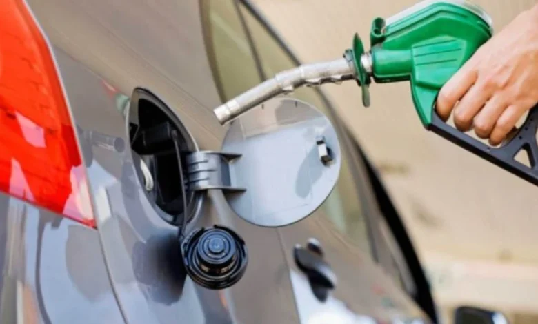 KRRE: Rritet çmimi i mazutit, benzina dhe dizeli mbeten të pandryshuara 3 krre rritet cmimi i mazutit benzina dhe dizeli mbeten te pandryshuara 6ace3b2093e29