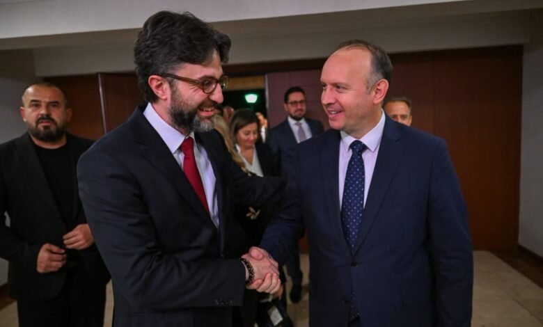 kryeparlamentari gashi uron turqine per 103 vjetorin e republikes miqesia me maqedonine e veriut te forcohet edhe me tej 6ae3c3a0f0337