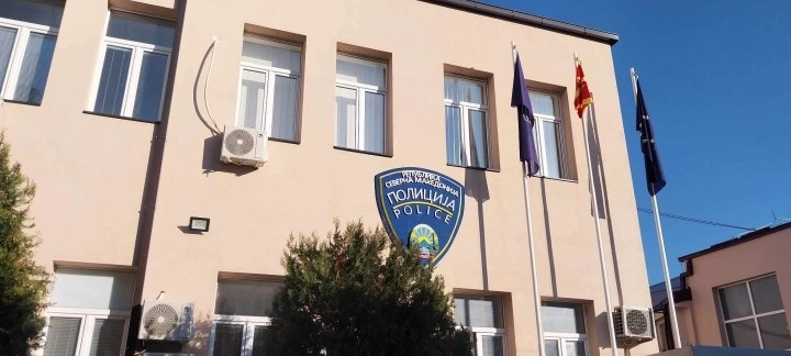 kumanove 59 vjecari perfundon ne polici pas kercenimeve ndaj nenes 6ac788fbe77e9