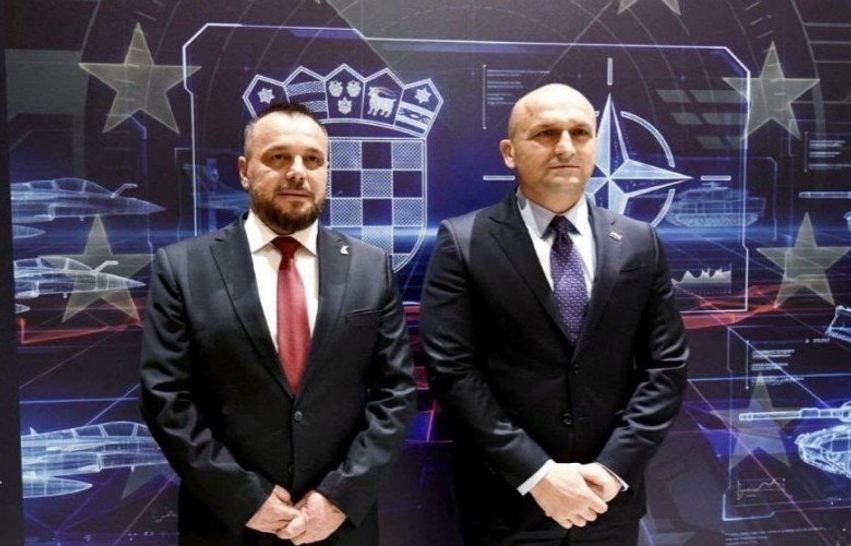maqedonci dhe homologu kroat riafirmojne thellimin e bashkepunimit ne mbrojtje 6abfd273bb496