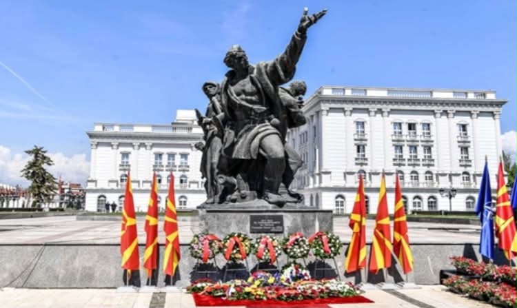 Maqedonia shënon 85-vjetorin e Kryengritjes Antifashiste, ceremonia kryesore në Kumanovë 3 maqedonia shenon 85 vjetorin e kryengritjes antifashiste ceremonia kryesore ne kumanove 6acb450fe9391