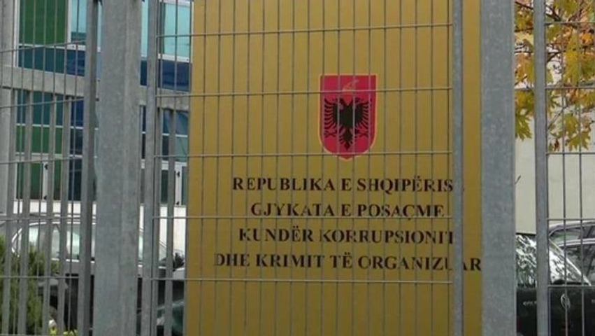 Mashtruan qytetarët përmes Call Center, 5 të dënuarat e grupit të Bruno Çobos i kërkojnë GJKKO pezullimin e dënimit 3 mashtruan qytetaret permes call center 5 te denuarat e grupit te bruno cobos i kerkojne gjkko pezullimin e denimit 6ac61611dc708