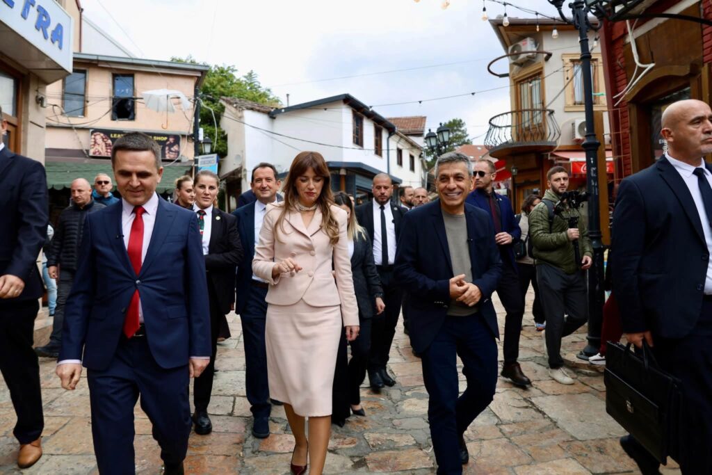 mexhiti priti haxhiun forcimi i bashkepunimit ndermjet kosoves dhe maqedonise se veriut prioritet i perbashket 6ae10456d3eb7