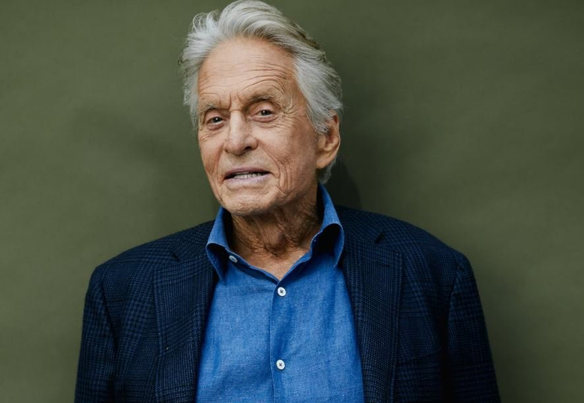 Michael Douglas rrëfen përplasjen me Julia Roberts: Mbetëm miq me Kiefer, me Julia jo aq 3 michael douglas rrefen perplasjen me julia roberts mbetem miq me kiefer me julia jo aq 6ac6a3e3a19c6