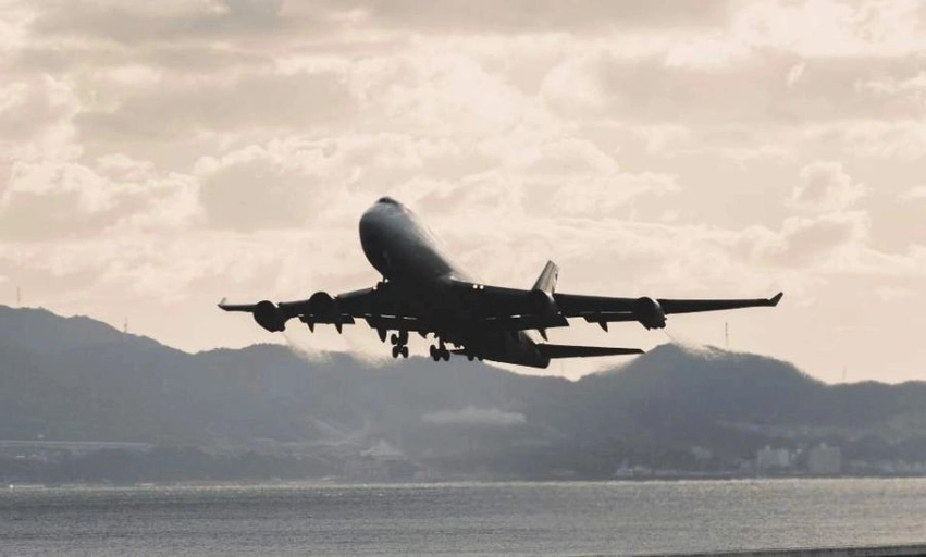momente paniku ne nje avion te latam airlines goditet nga rrufeja 6ad9c53d45079
