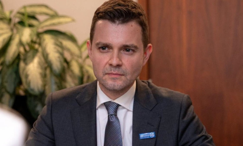 Mucunski: S’ka garanci nga Bullgaria se s’do të ketë bllokada nëse miratohen ndryshimet kushtetuese 5 mucunski ska garanci nga bullgaria se sdo te kete bllokada nese miratohen ndryshimet kushtetuese 6ac7dbe1b369b