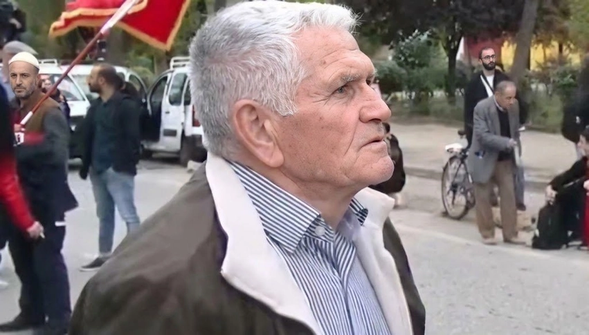 ne shesh per rinine i moshuari i bashkohet protestes kam ardhur per studentet rama nuk eshte njeri per marreveshje 6ad8c7e37124f