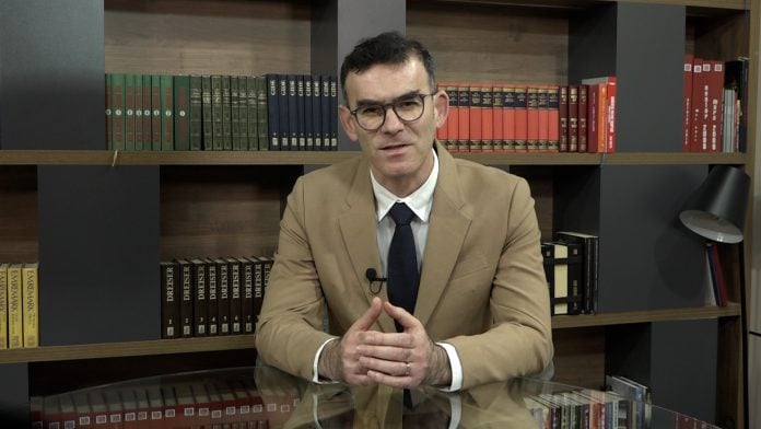 Nesimi: Të pasurit blejnë më shumë banesa pa pasur nevojë, familjet e varfra nuk mund të blejnë as një 2 nesimi te pasurit blejne me shume banesa pa pasur nevoje familjet e varfra nuk mund te blejne as nje 6ac3782dba140
