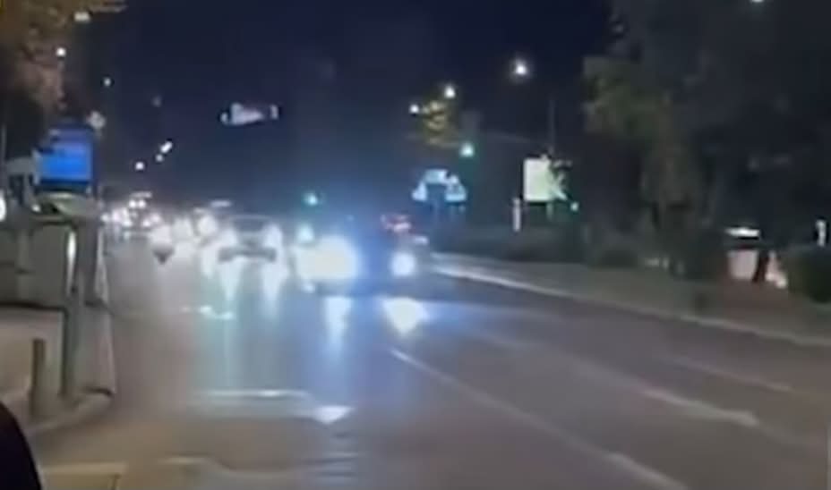 Pa patentë dhe me motor mbi një rrotë në Shkup, 37-vjeçari përballet me dy akuza penale 3 pa patente dhe me motor mbi nje rrote ne shkup 37 vjecari perballet me dy akuza penale 6acc96913aed2