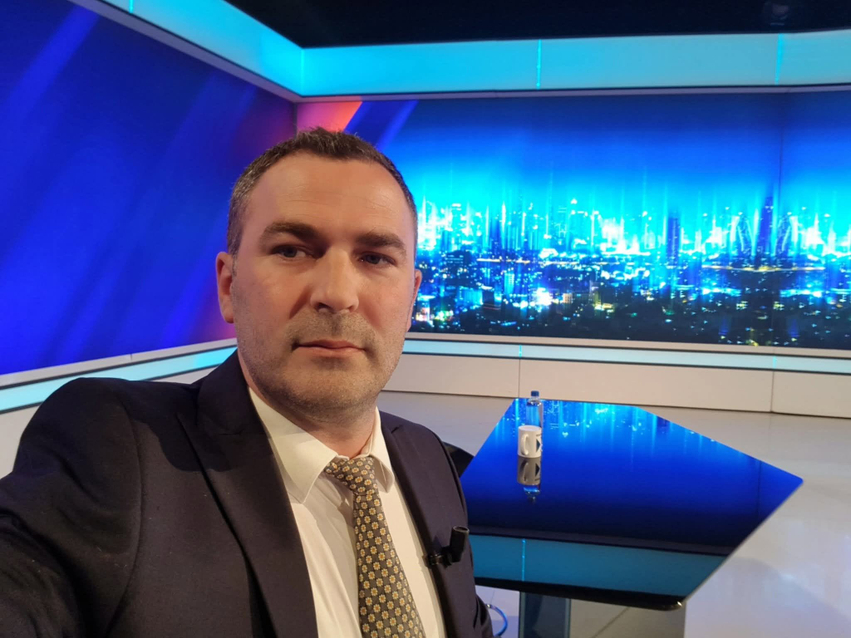 Pas takimit Kurti–Hamza, Sadiku ‘godet’ PDK-në: E ka krizën e liderit dhe të lidershipit 1 pas takimit kurti hamza sadiku godet pdk ne e ka krizen e liderit dhe te lidershipit 6ac178539138c