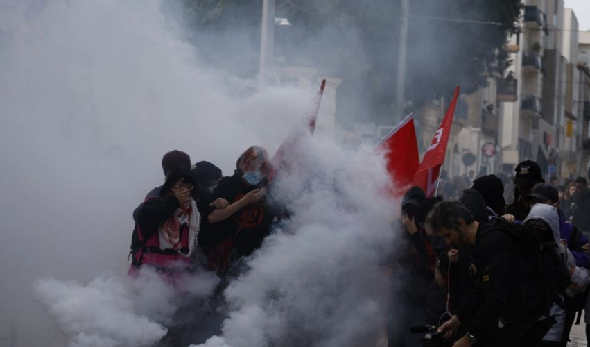 Përshkallëzohen protestat në Francë, mbi 1.700 arrestime në një ditë, qindra shkolla të mbyllura 3 pershkallezohen protestat ne france mbi 1 700 arrestime ne nje dite qindra shkolla te mbyllura 6ac0b45509ed3