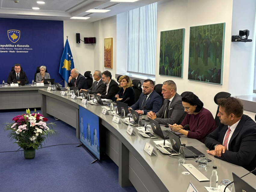 Qeveria miraton Projektligjin për ratifikimin e marrëveshjes së ekstradimit me Suedinë 2 qeveria miraton projektligjin per ratifikimin e marreveshjes se ekstradimit me suedine 6ae1ada44cb30