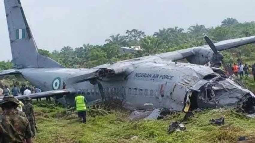 rrezohet avioni i forcave ajrore ne nigeri ne bord ndodheshin dhjetera pasagjere vijojne kerkimet 6ac3c7d383e0f