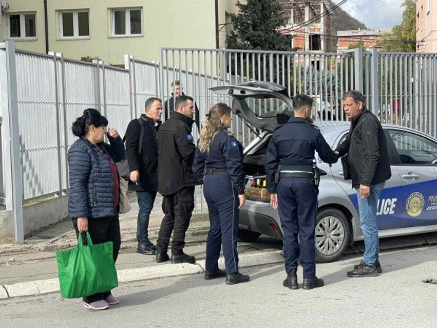 sekuestrohen mallra kontrabande mbi 200 mije euro dhe 22 automjete ne veri te kosoves 6ad9fce701eca