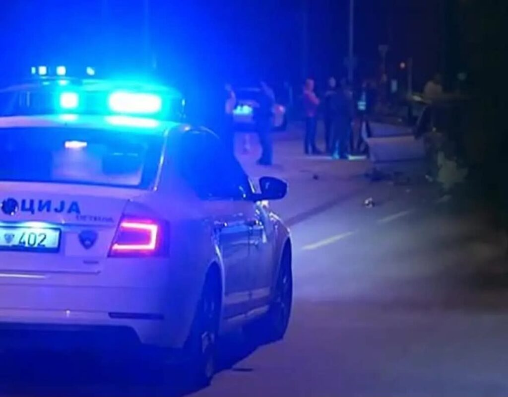 Sulmojnë dhe grabisin 64-vjeçarin në Kumanovë, e detyrojnë të marrë kredi të shpejtë 3 sulmojne dhe grabisin 64 vjecarin ne kumanove e detyrojne te marre kredi te shpejte 6adb6b724c7d2