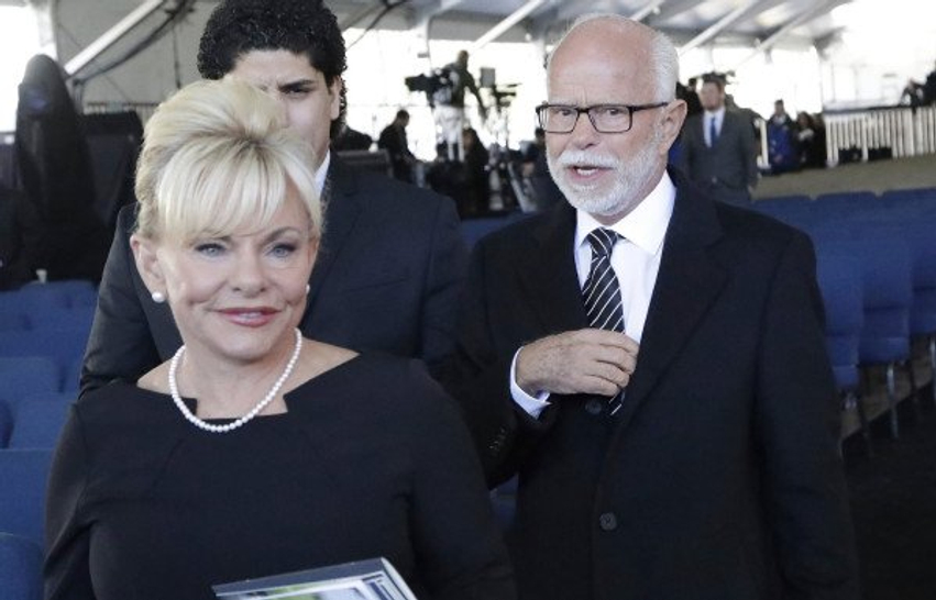 vdes jim bakkar i njohur per skandalin seksual dhe krimet financiare 6ac4fd3084ea0