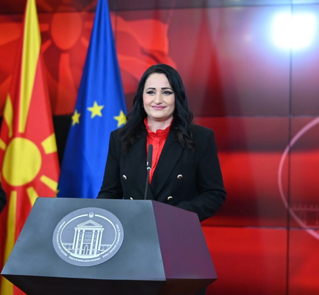 Venera Azizi: Gazetarët duhet të punojnë pa frikë, përgatitet plani kombëtar për vitet 2027–2029 2 venera azizi gazetaret duhet te punojne pa frike pergatitet plani kombetar per vitet 2027 2029 6ae28e1613023