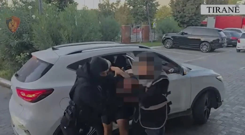 vodhen 10 makina ne rinas dhe ne tirane arrestohen 3 persona 6ac4e0bc23053