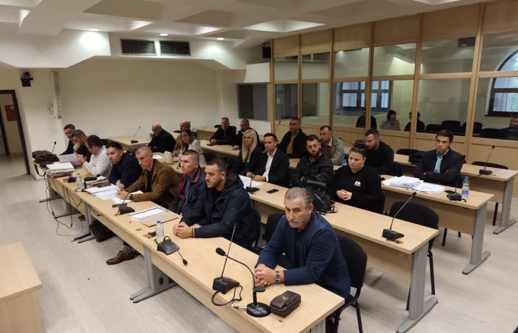 zjarrfikesit ne pulse gjeten hyrjen te bllokuar nga njerezit e ngecur dhe sistemin kunder zjarrit jashte funksionit 6acf8ca1e5981